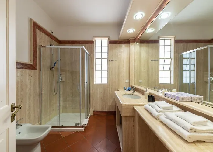 Appartamento Indipendente In Centro A Con Parcheggio Gratuito *